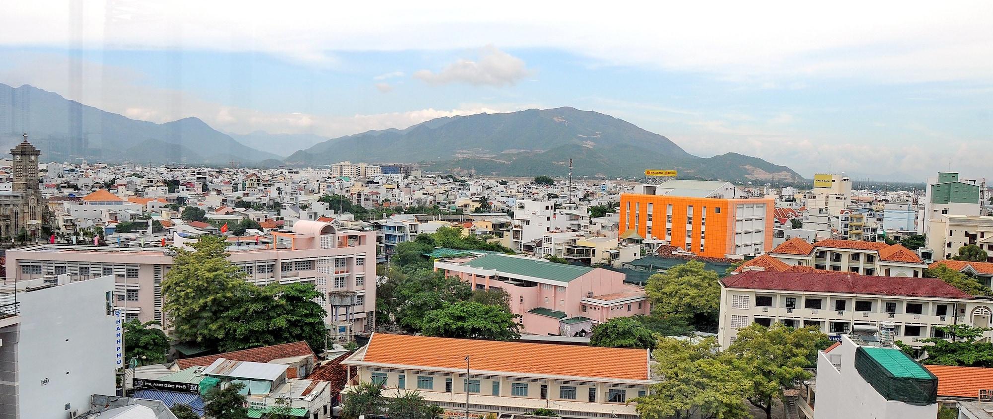 Full House Hotel Nha Trang Exterior foto